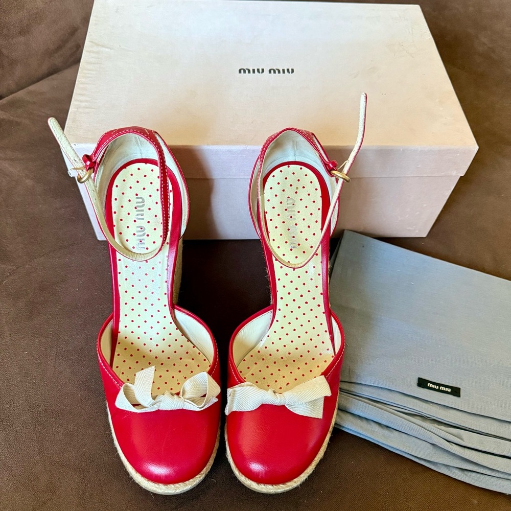 Miu Miu Red Heels with Bow Accent